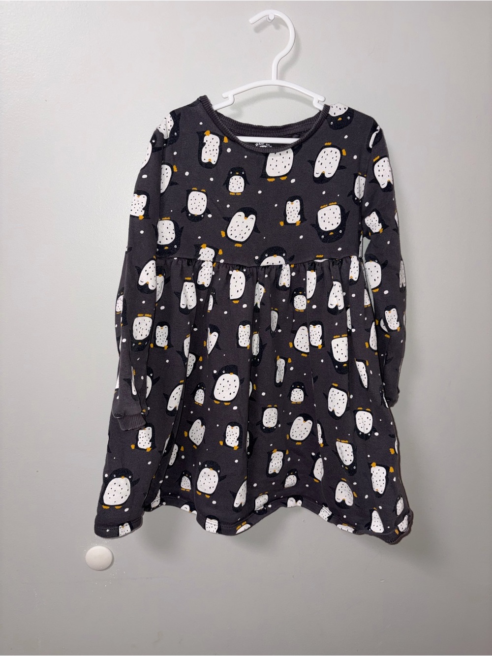 F&F Dark Gray Long Sleeve Penguins & Snowballs Print Dress Girls 6/7 S